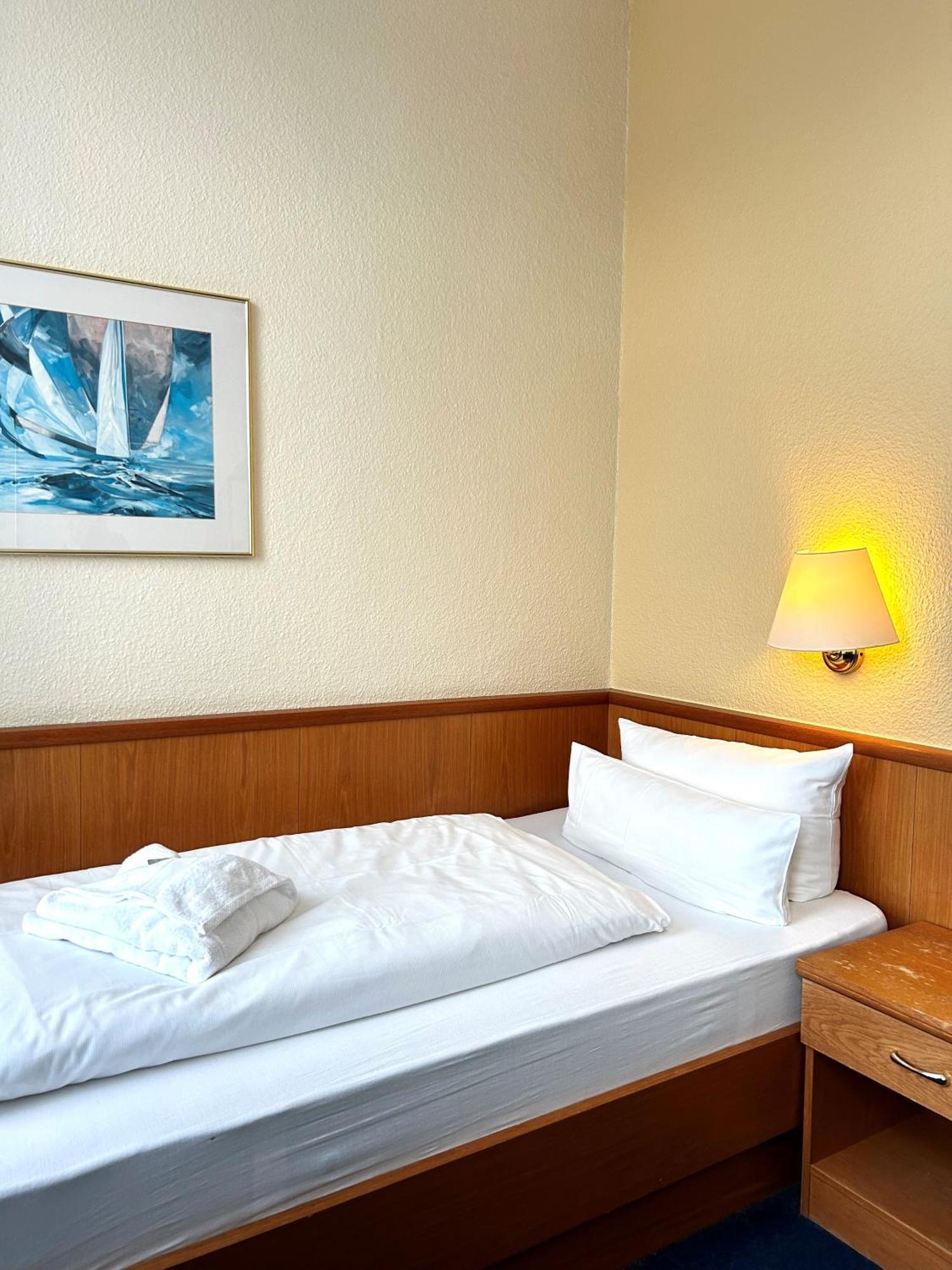 Sure Hotel By Best Western Wilhelmshaven City Exterior foto
